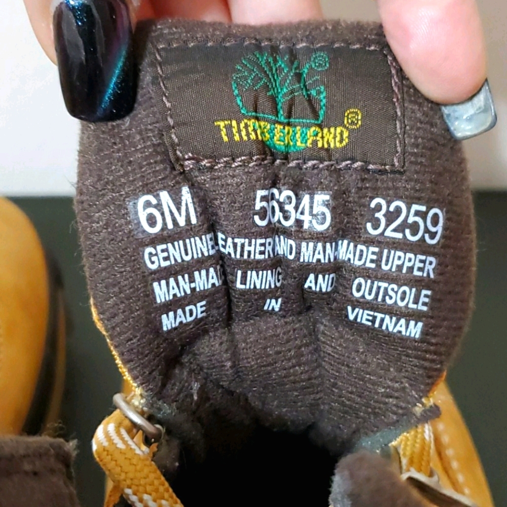 Timberland Boots - Picture 4 of 5